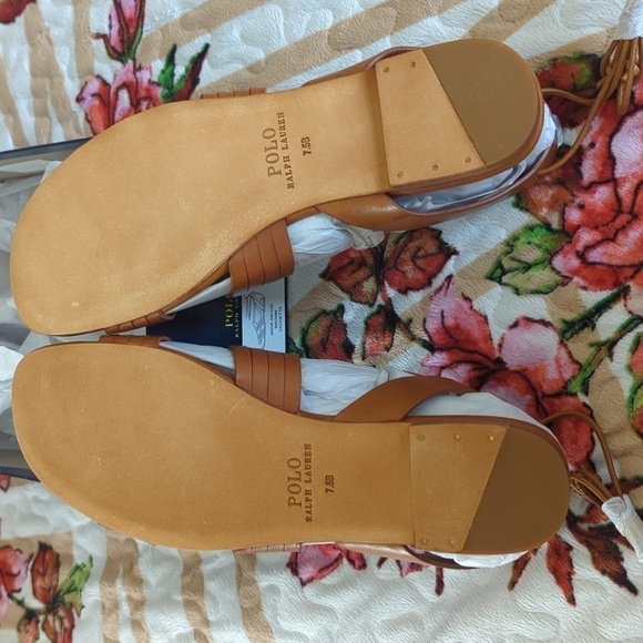 Polo Ralph Lauren Women's flat brown sandals. - Picture 4 of 5